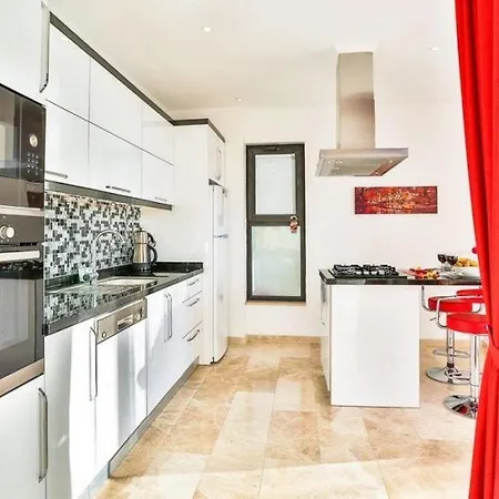 Hotel Eyluel 4*